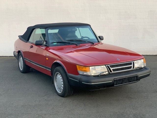 SAAB (S) 900