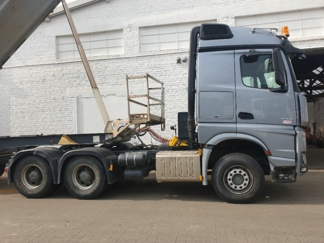 DAIMLER-BENZ Arocs