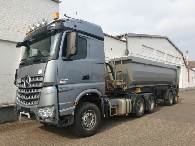 DAIMLER-BENZ Arocs