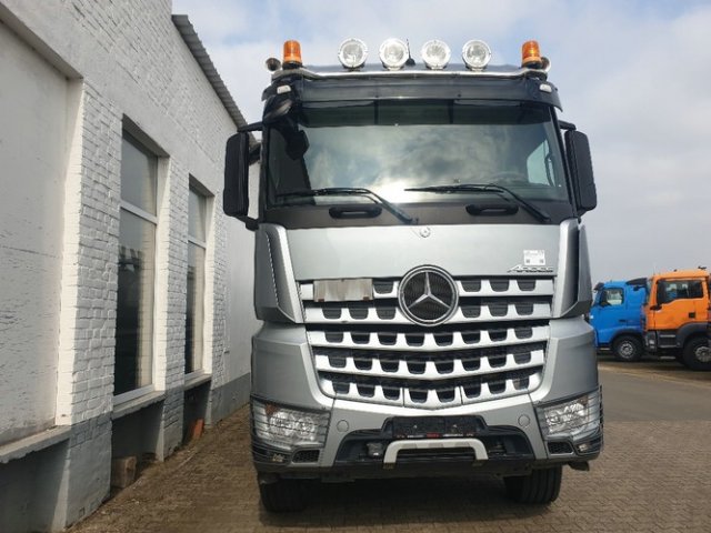DAIMLER-BENZ Arocs