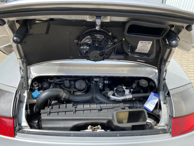PORSCHE 996