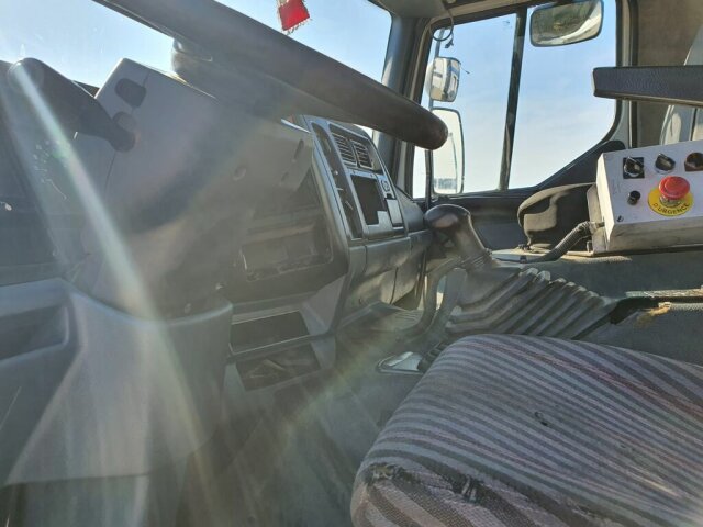 RENAULT (F) Premium