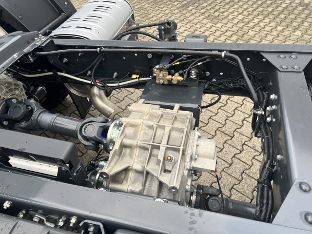 DAIMLER-BENZ Arocs