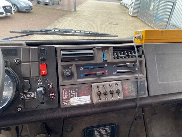 UNIMOG U