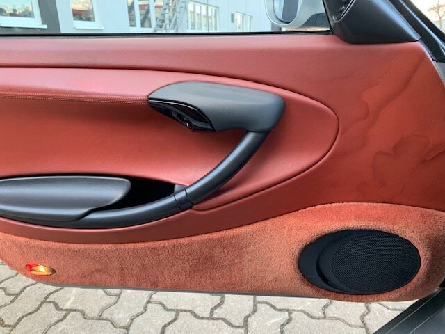 PORSCHE Boxster
