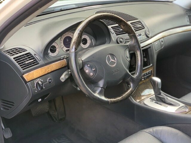 MERCEDES-BENZ E 320