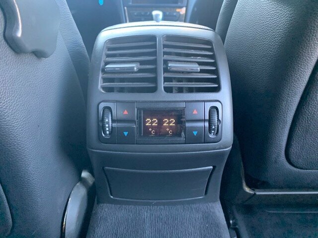 MERCEDES-BENZ E 320