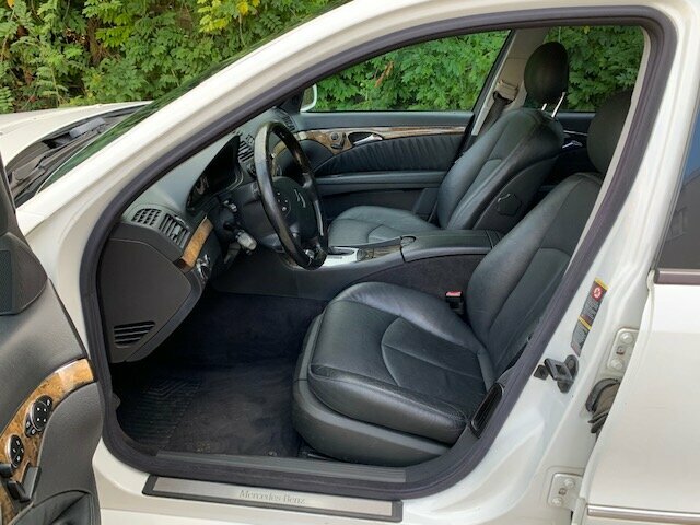 MERCEDES-BENZ E 320