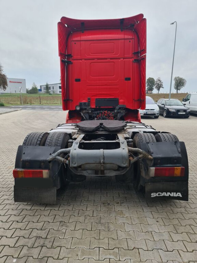 SCANIA 124R