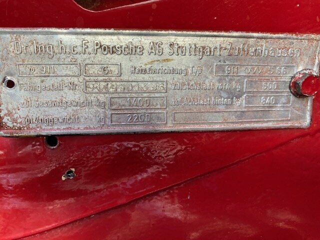 PORSCHE 911