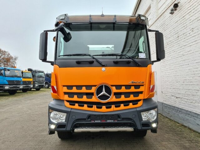 DAIMLER-BENZ Arocs