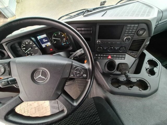 DAIMLER-BENZ Arocs