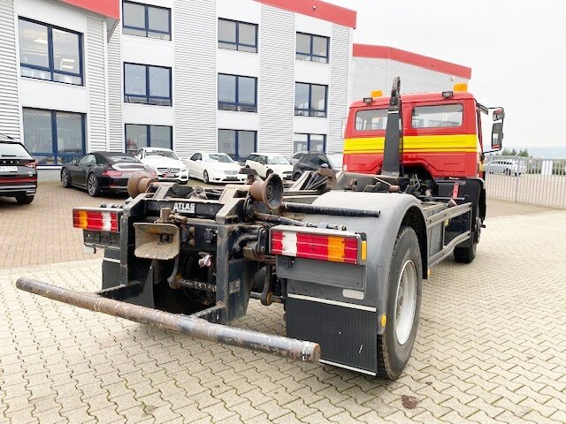 DAIMLER-BENZ -