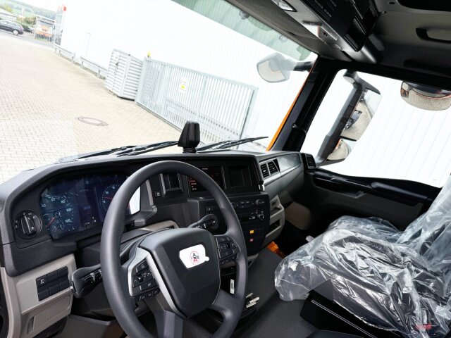 DAIMLER-BENZ -