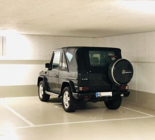 MERCEDES-BENZ G 400