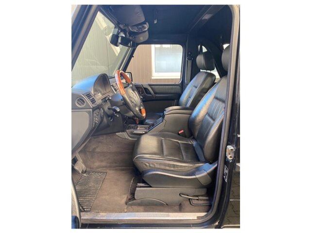 MERCEDES-BENZ G 400