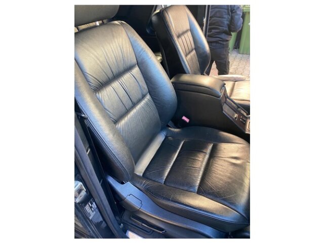 MERCEDES-BENZ G 400