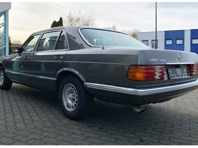 MERCEDES-BENZ 500