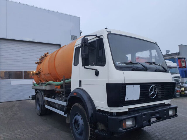 MERCEDES-BENZ -