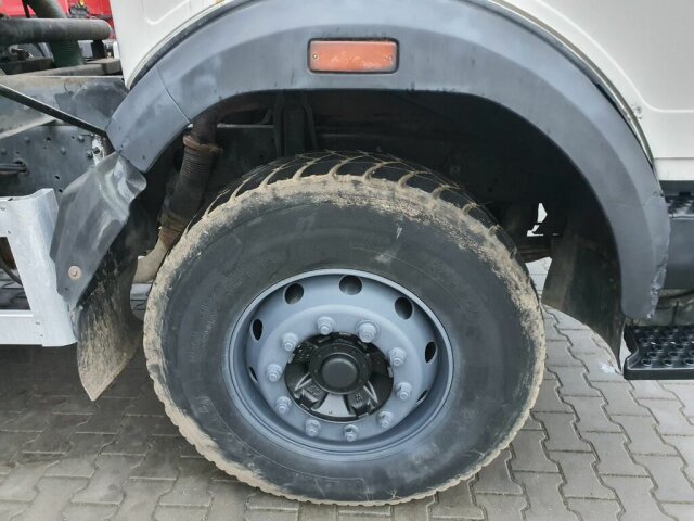 MERCEDES-BENZ -