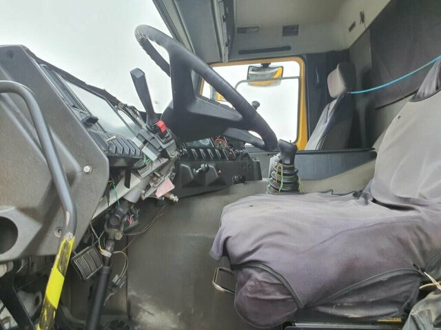 VOLVO (B) FL