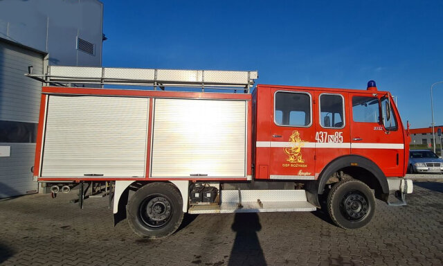 MERCEDES-BENZ -