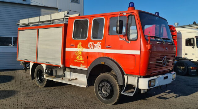MERCEDES-BENZ -