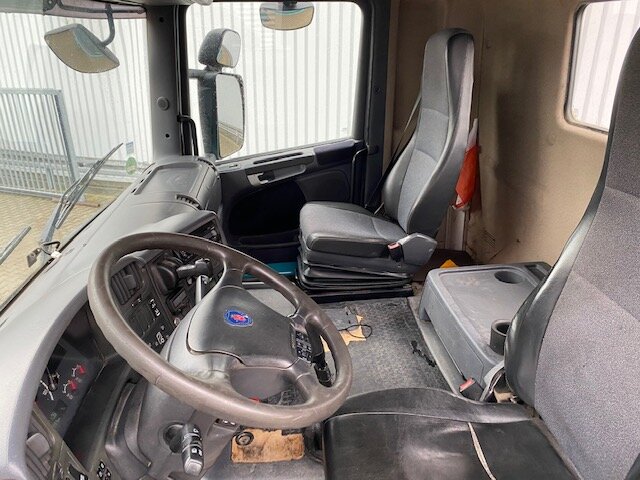 SCANIA (S) R
