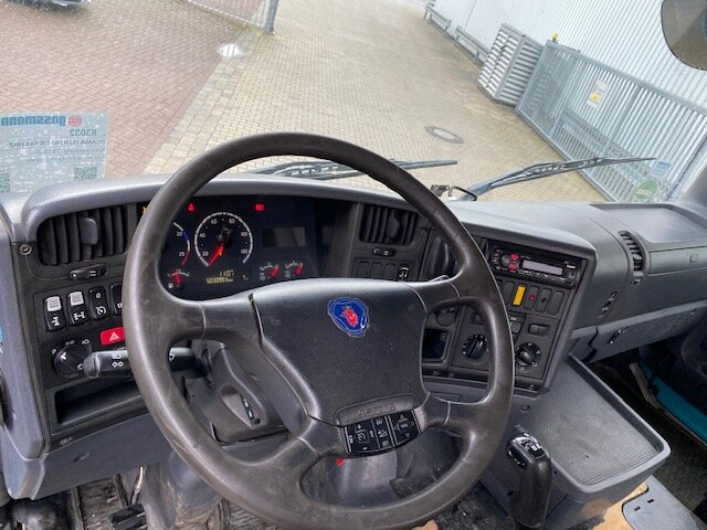 SCANIA (S) R