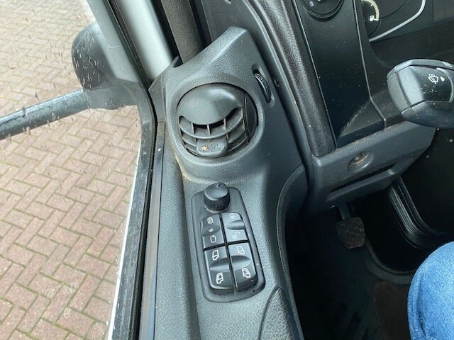 DAIMLER-BENZ Atego