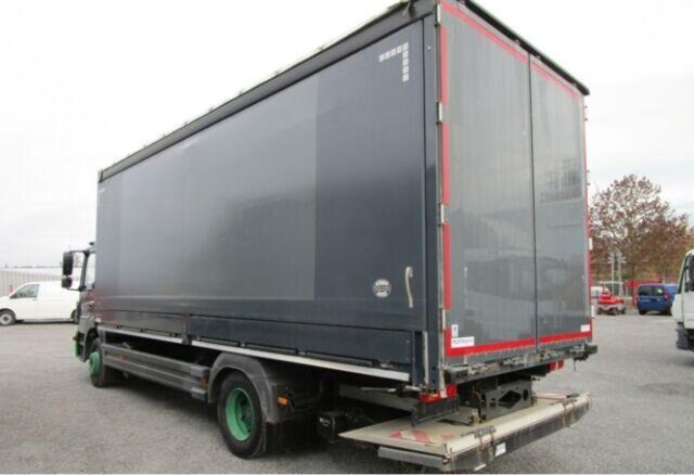 DAIMLER-BENZ Atego