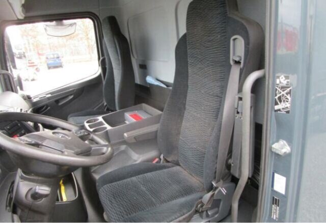 DAIMLER-BENZ Atego