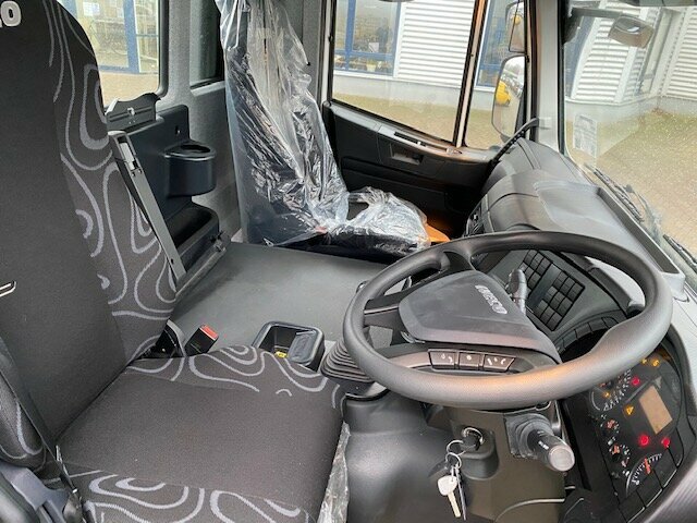 IVECO-MAGIRUS Trakker