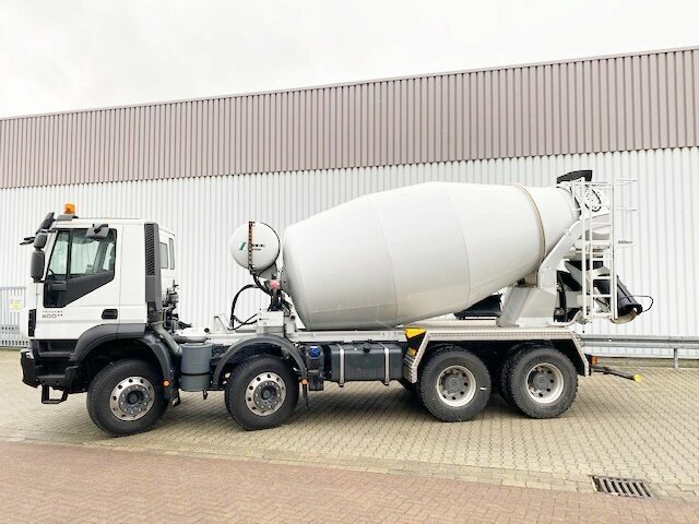 IVECO-MAGIRUS Trakker