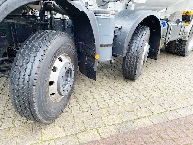 IVECO-MAGIRUS Trakker