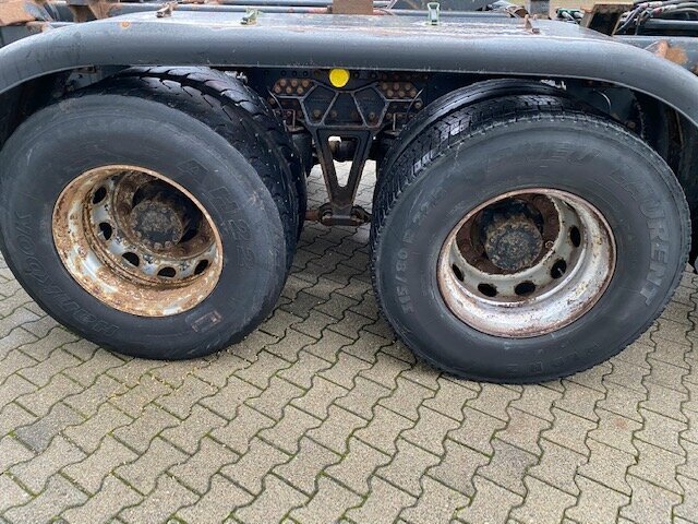 MAN T40
