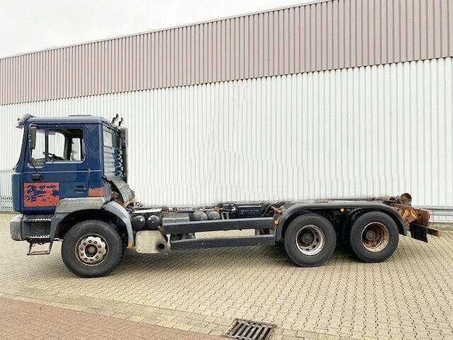MAN T40