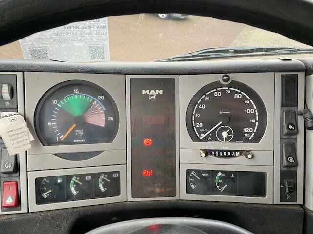 MAN T40