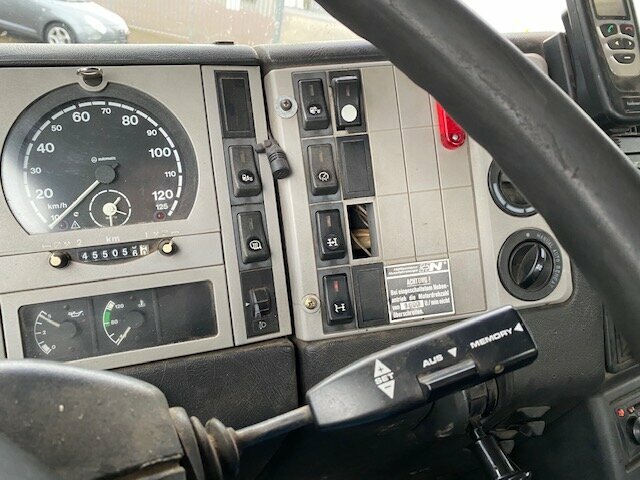 MAN T40