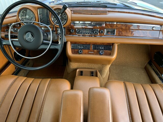 Mercedes-Benz 280