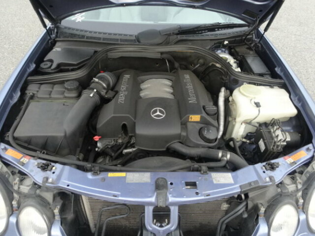 Mercedes-Benz CLK 320