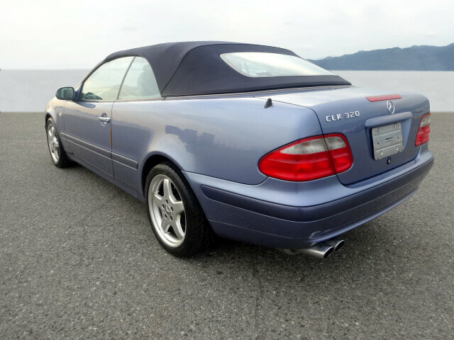Mercedes-Benz CLK 320