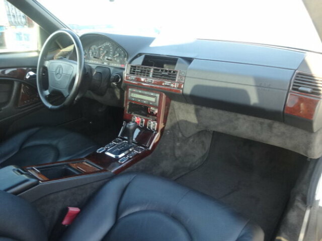 Mercedes-Benz SL 320