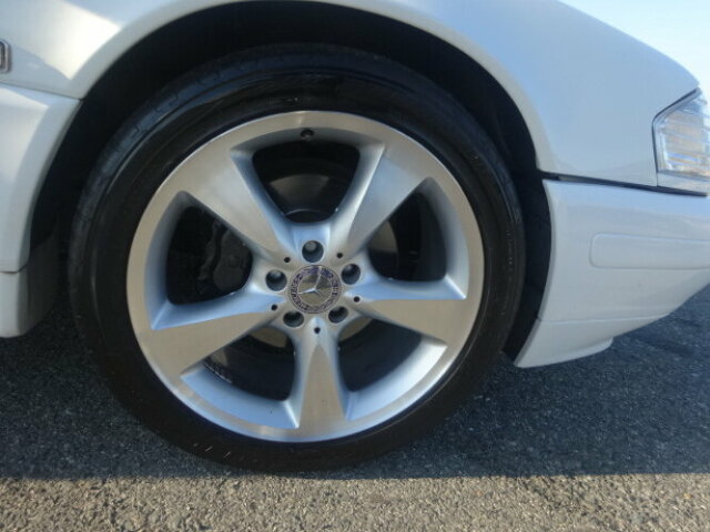 Mercedes-Benz SL 320