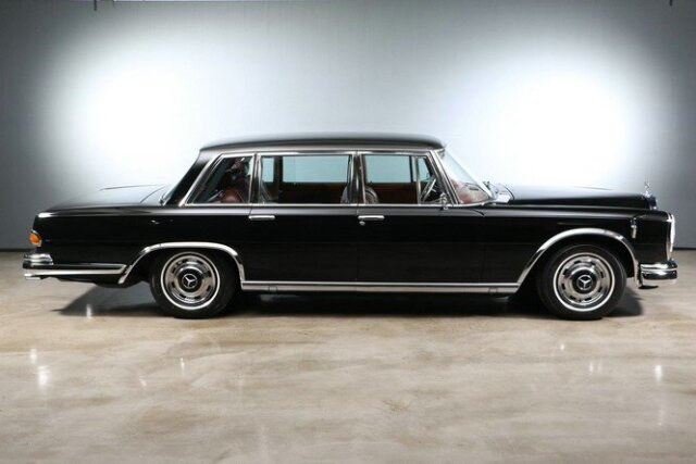 Mercedes-Benz 600