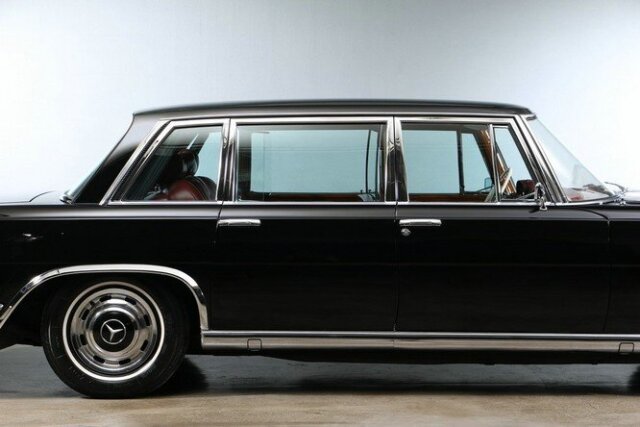Mercedes-Benz 600