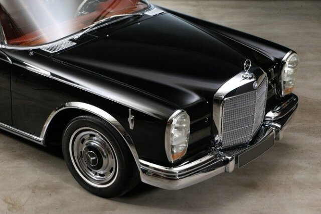 Mercedes-Benz 600
