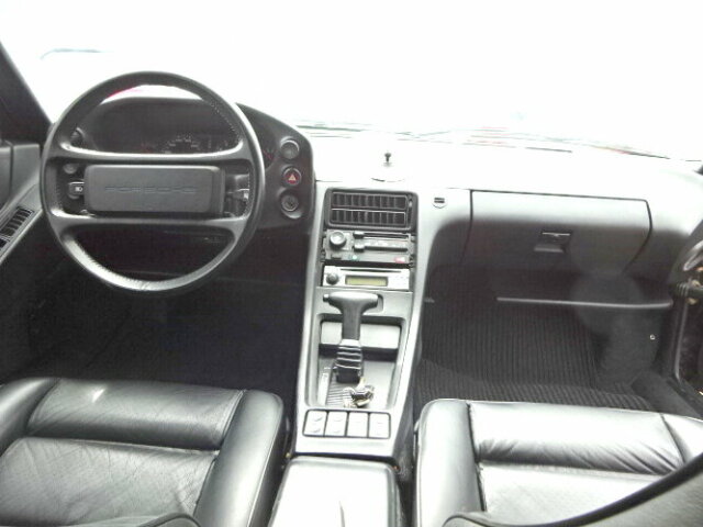 Porsche 928