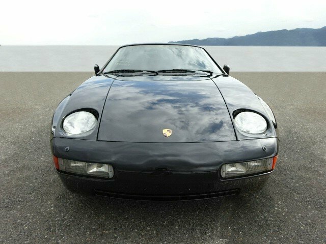 Porsche 928