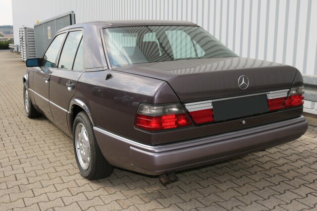 Mercedes-Benz 300